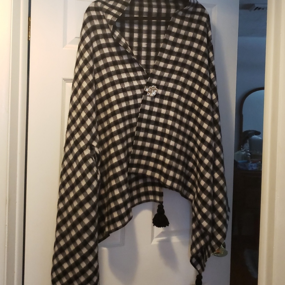 J Crew Buffalo wrap Black White Check